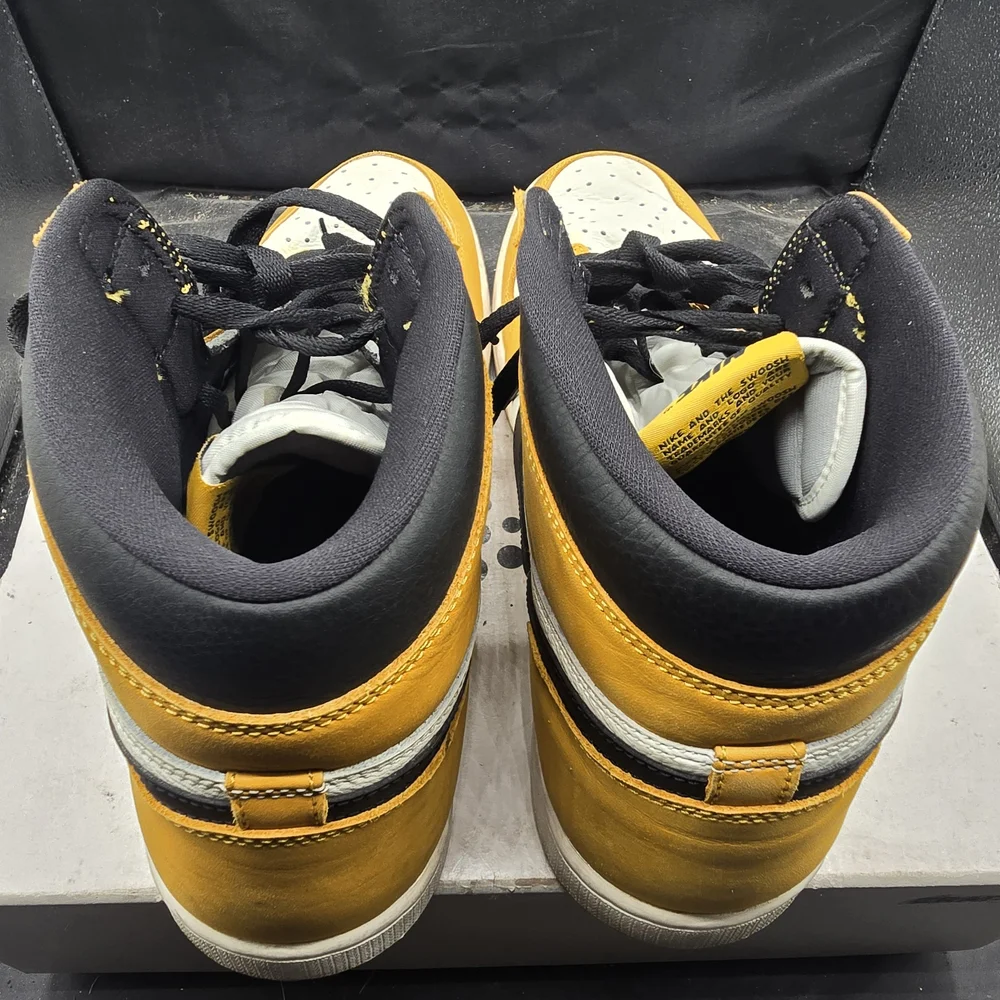 Jordan High-Top Sneakers in‎ Yellow, White & Black